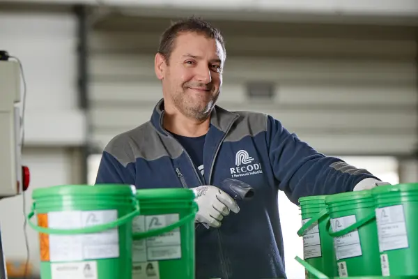 Addetto attività di magazzino